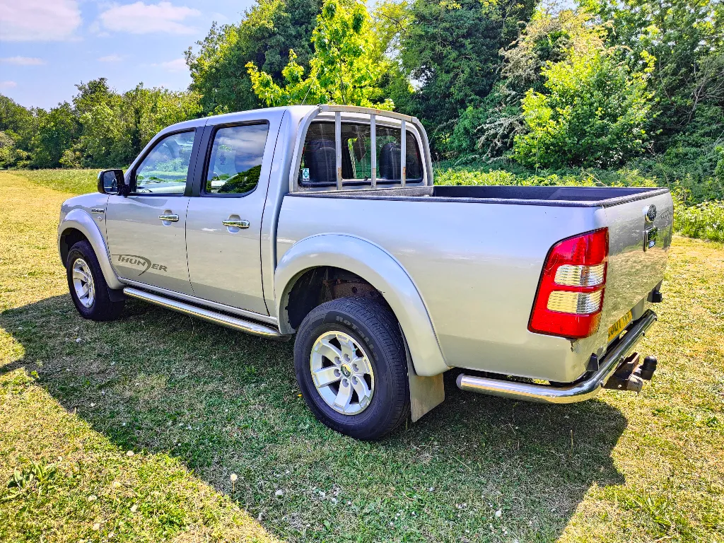 EJ07 VUO Ford Ranger Thunder D/C 4WD Pickup