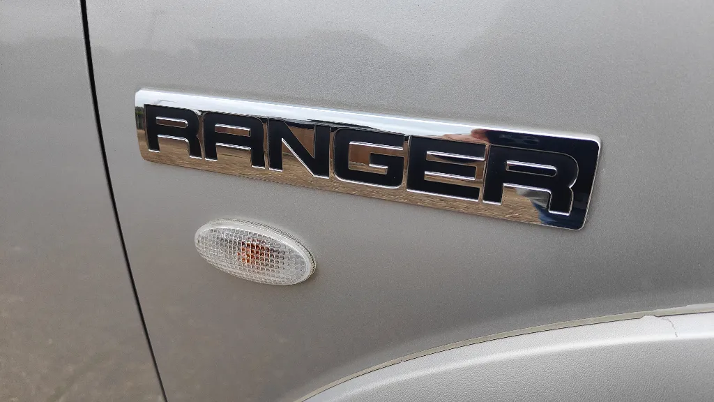 EJ07 VUO Ford Ranger Thunder D/C 4WD Pickup