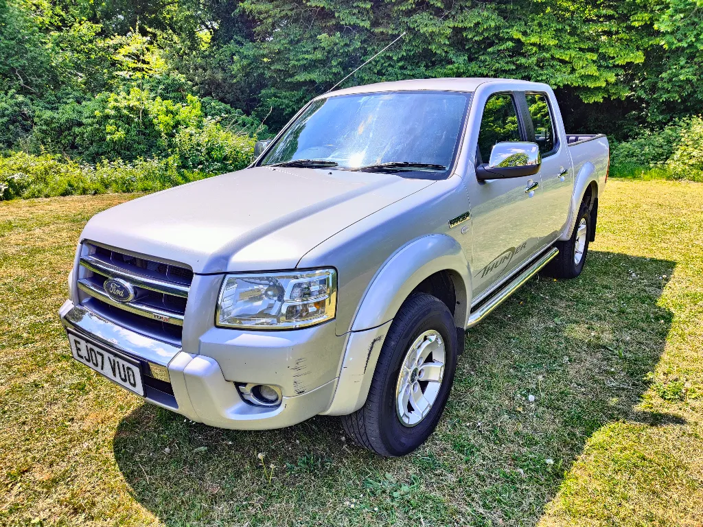 EJ07 VUO Ford Ranger Thunder D/C 4WD Pickup